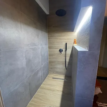 Appartamento Itan Cozy Modern Tirana