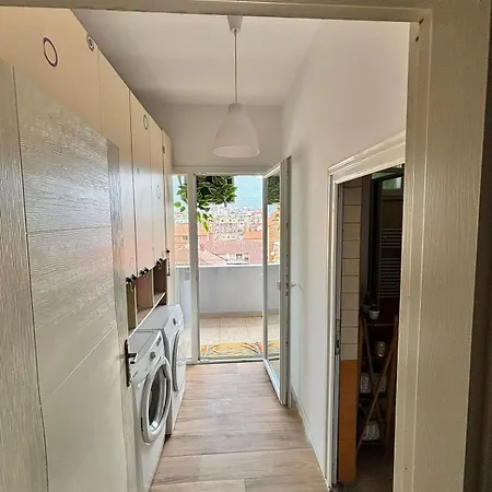 Itan Cozy Modern * Tirana