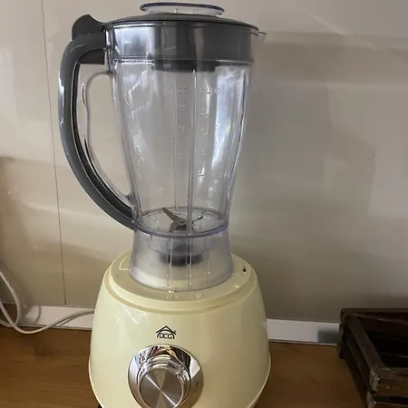 Itan Cozy Modern Apartment