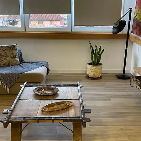 Itan Cozy Modern * 티라나